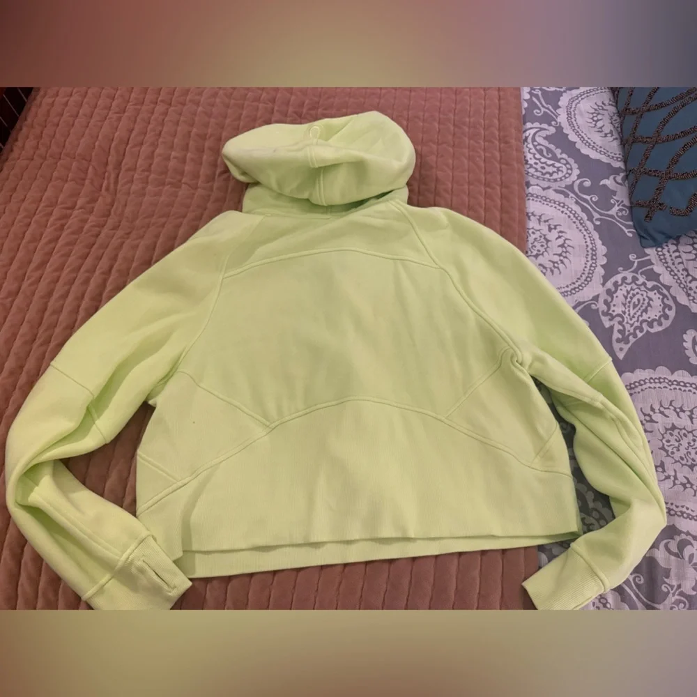 Women’s Lululemon Scuba Oversized Half-zip Hoodie in Electric Lemon size M/L - Picture 5 of 5